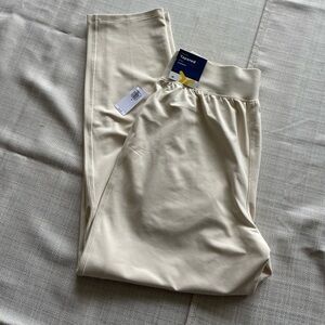 *NWT* Women's Old Navy Activewear Pants - Sz. M